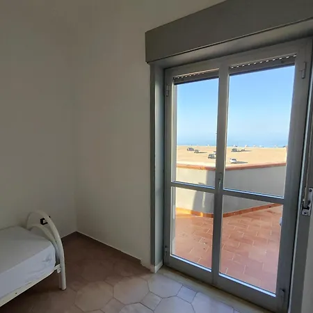 Casa Piazza Ischia مارينا دي سكيافوني