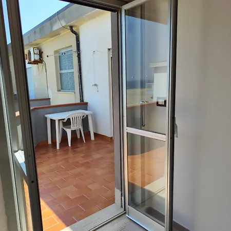 Casa Piazza Ischia Апартаменты Марина-ди-Скьявонеа